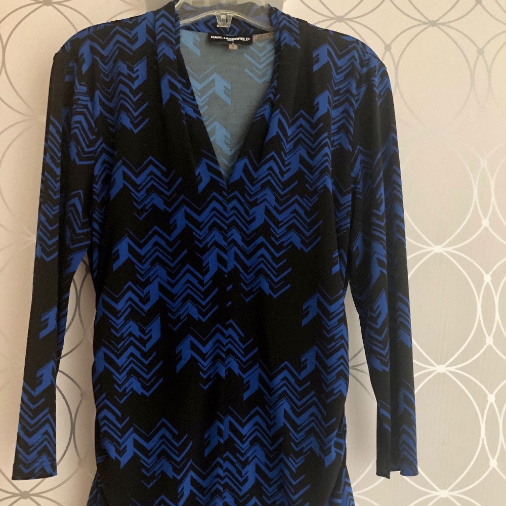 Karl Lagerfeld Paris M Blue/Black Top